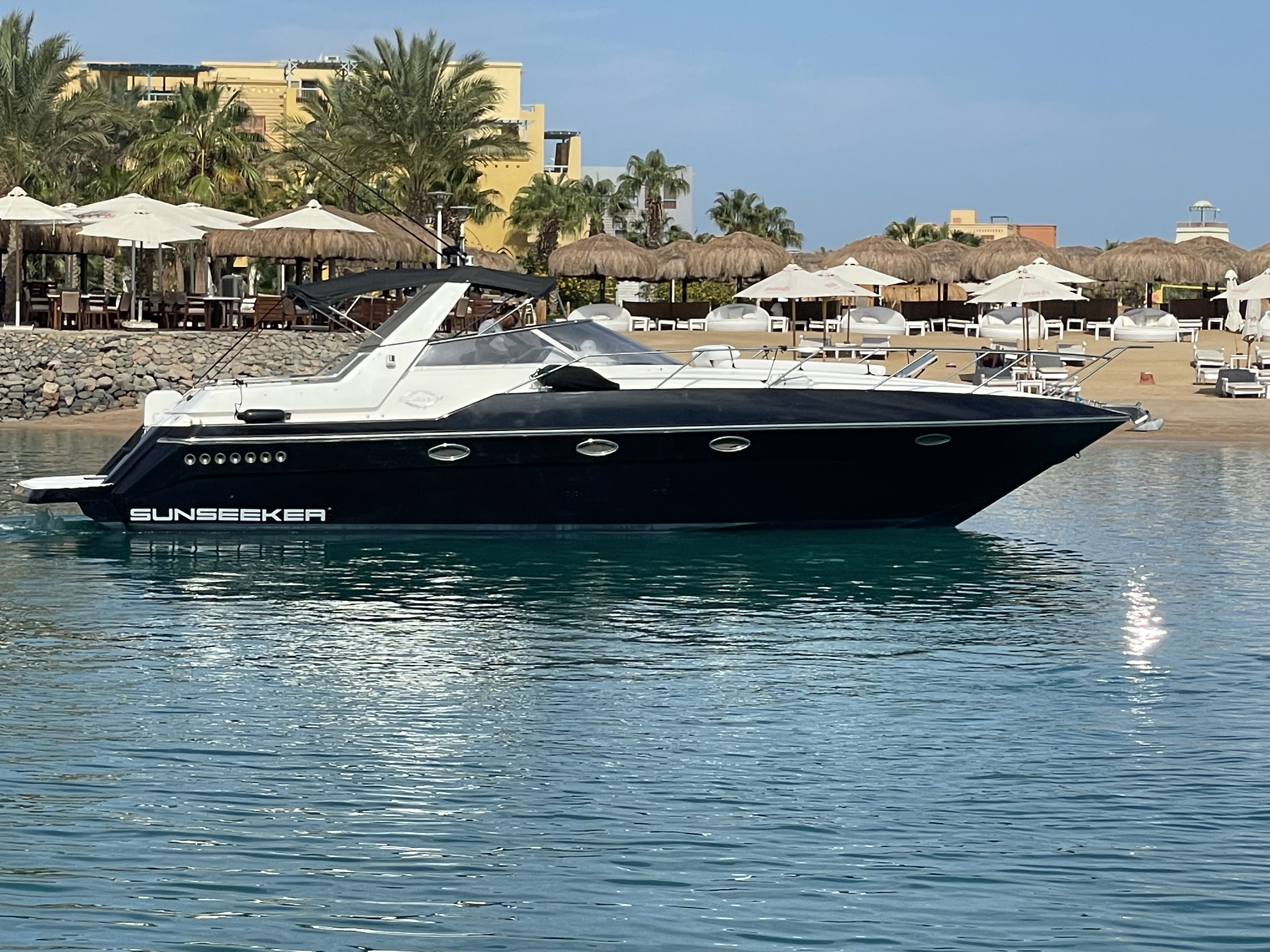 Sunseeker Martinique 38