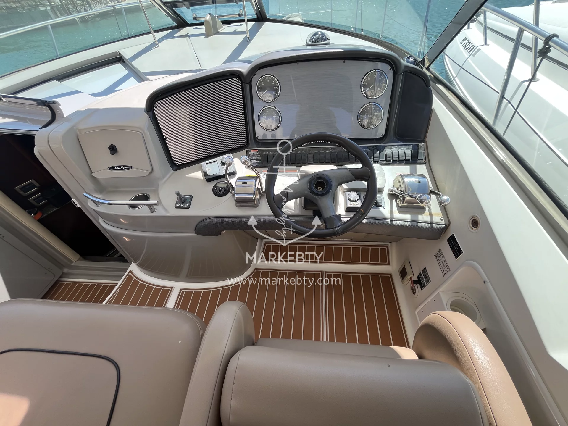 Sea Ray Sundancer 395