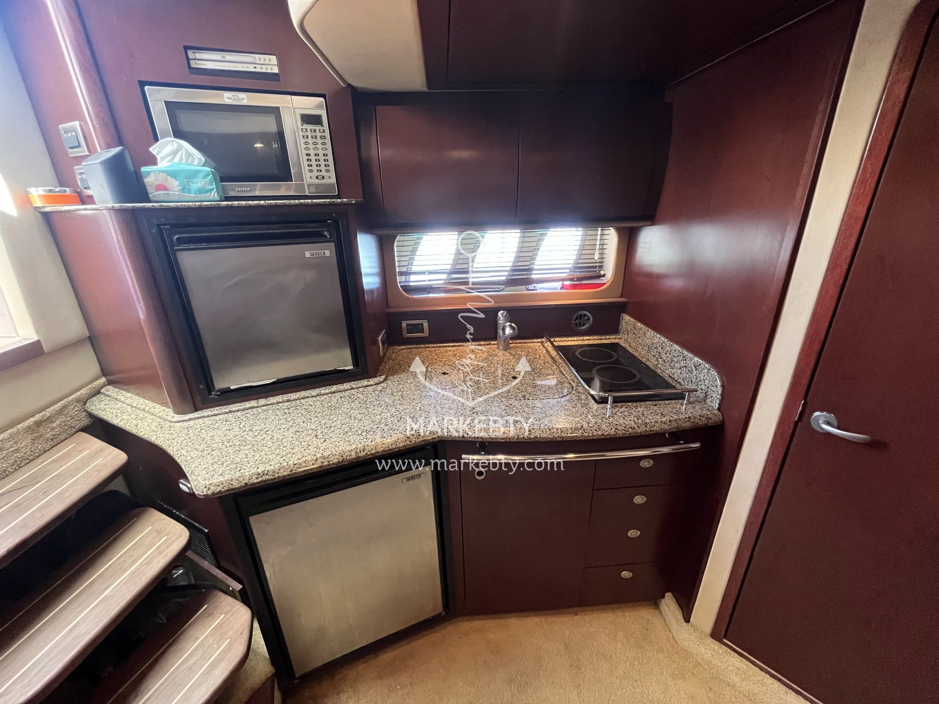 Sea Ray Sundancer 395