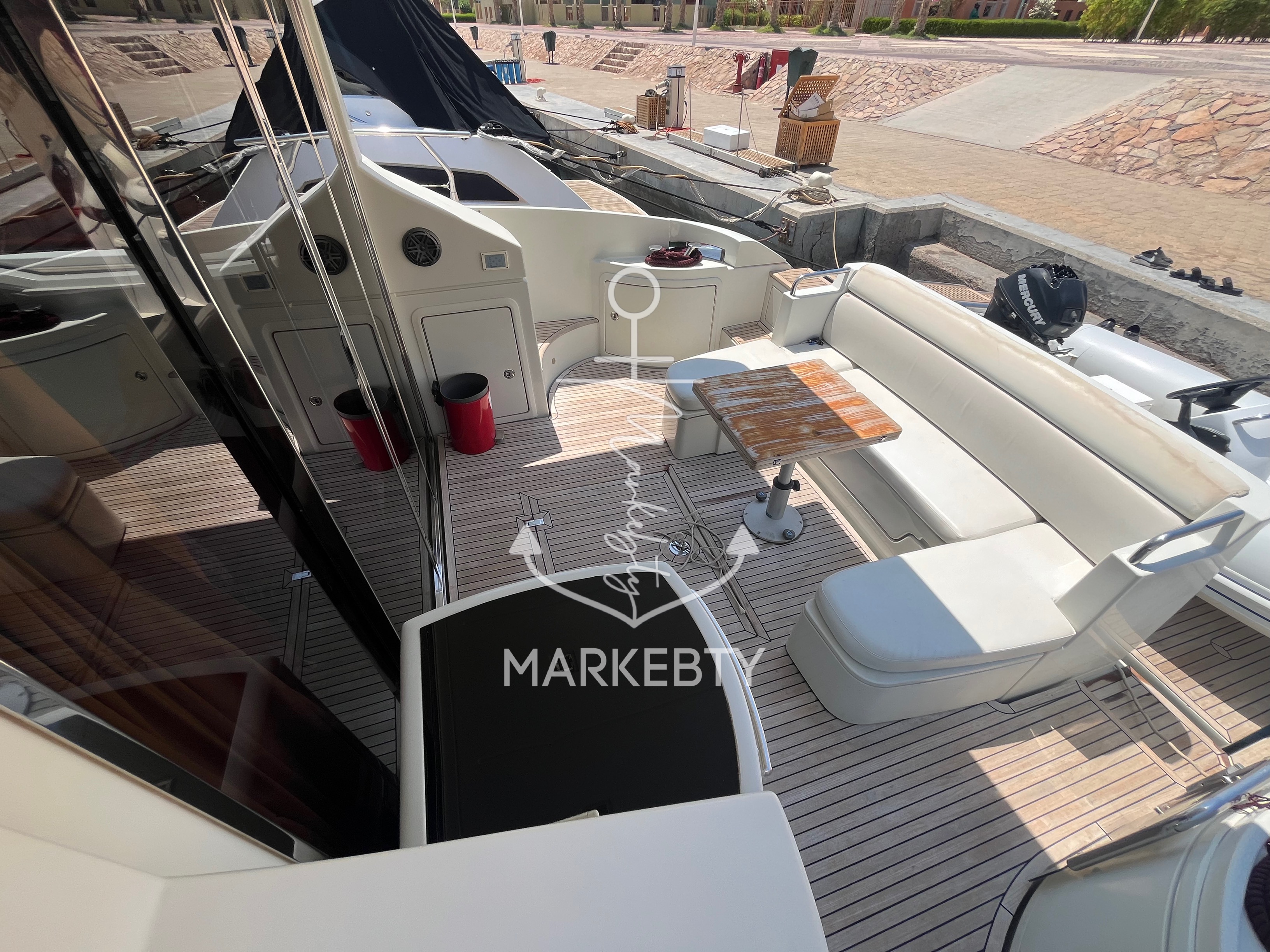 Azimut 43S