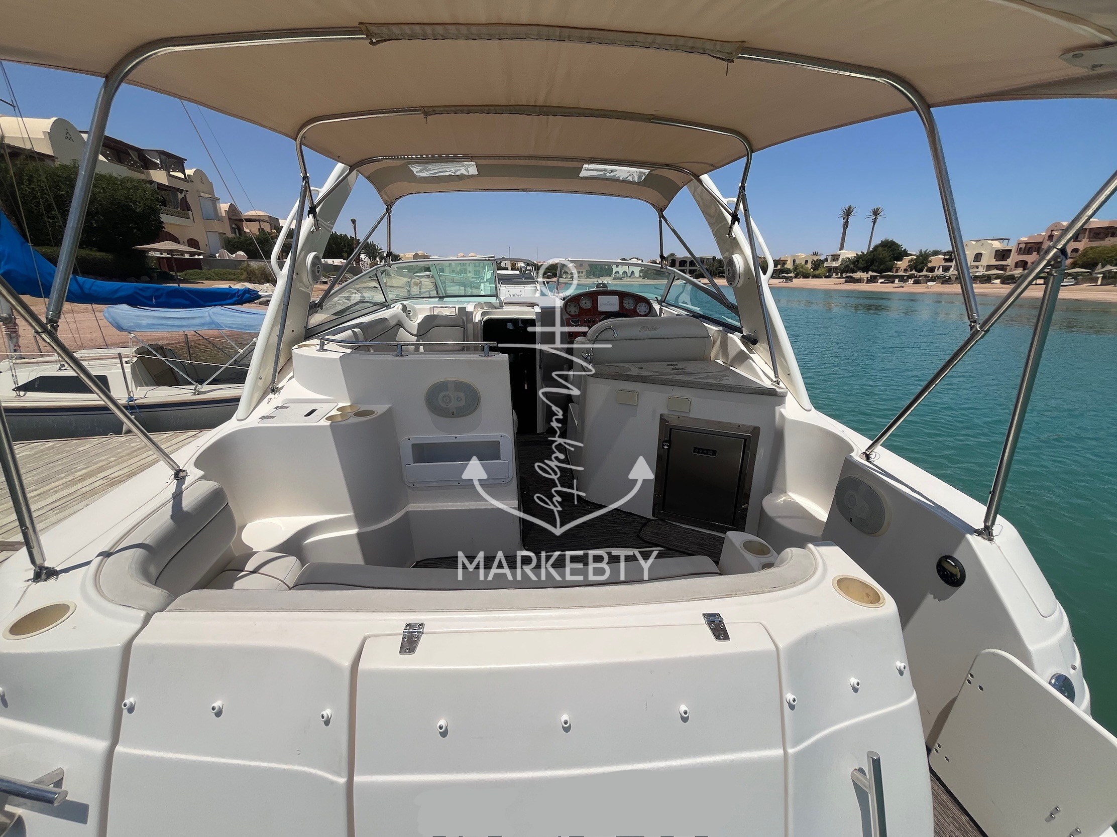 Rinker Fiesta Vee 300