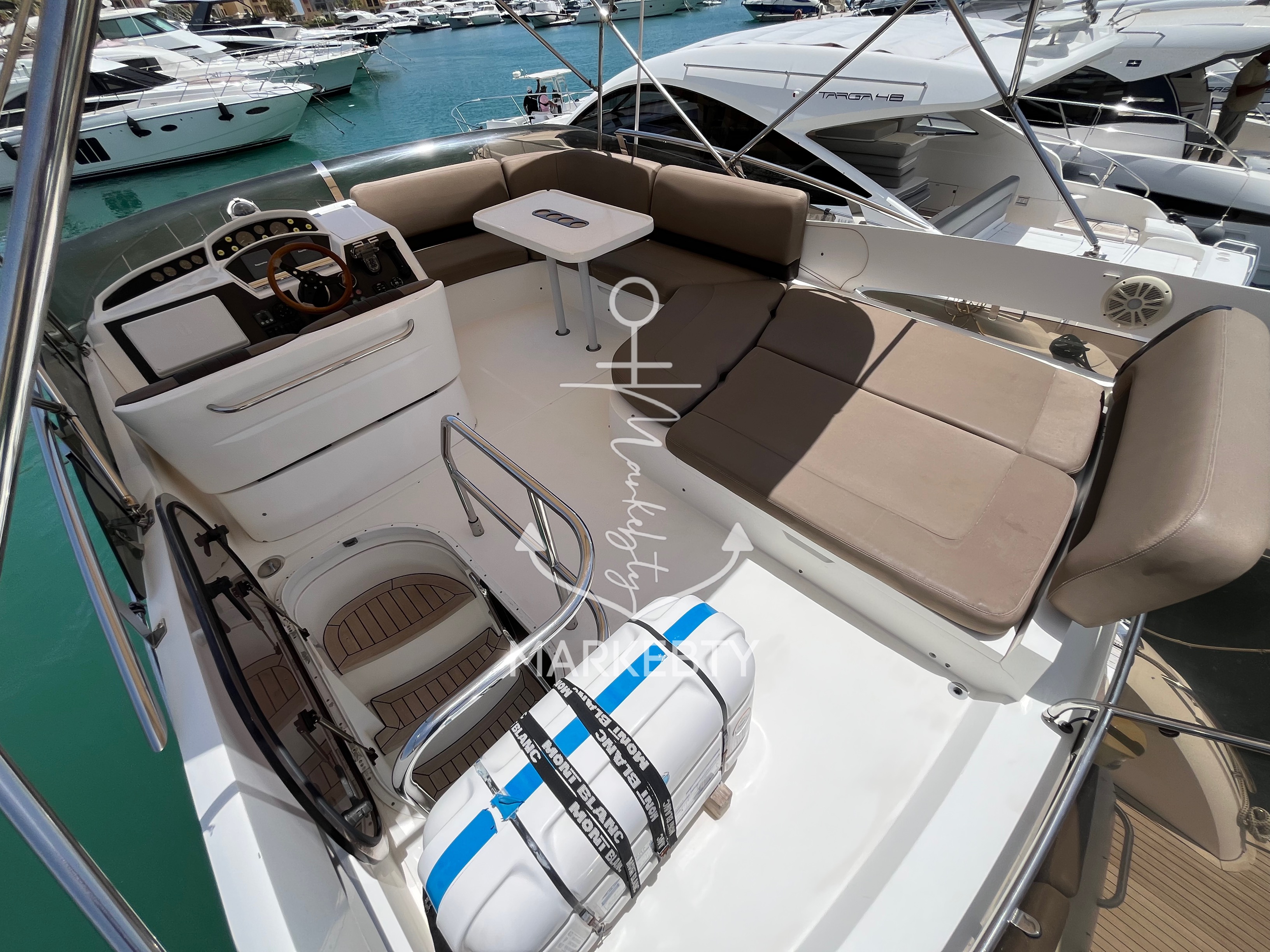Princess 42 Flybridge