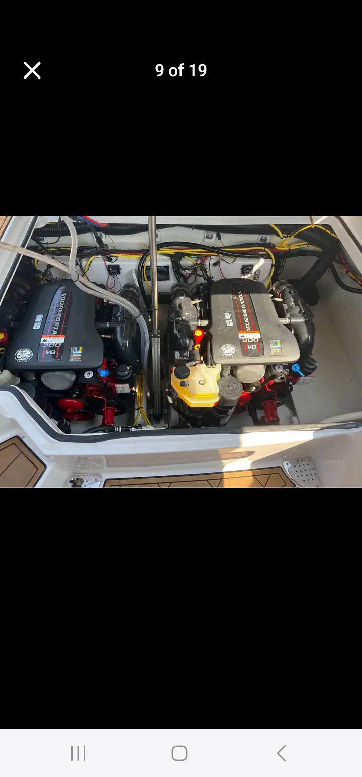 Four Winns H350