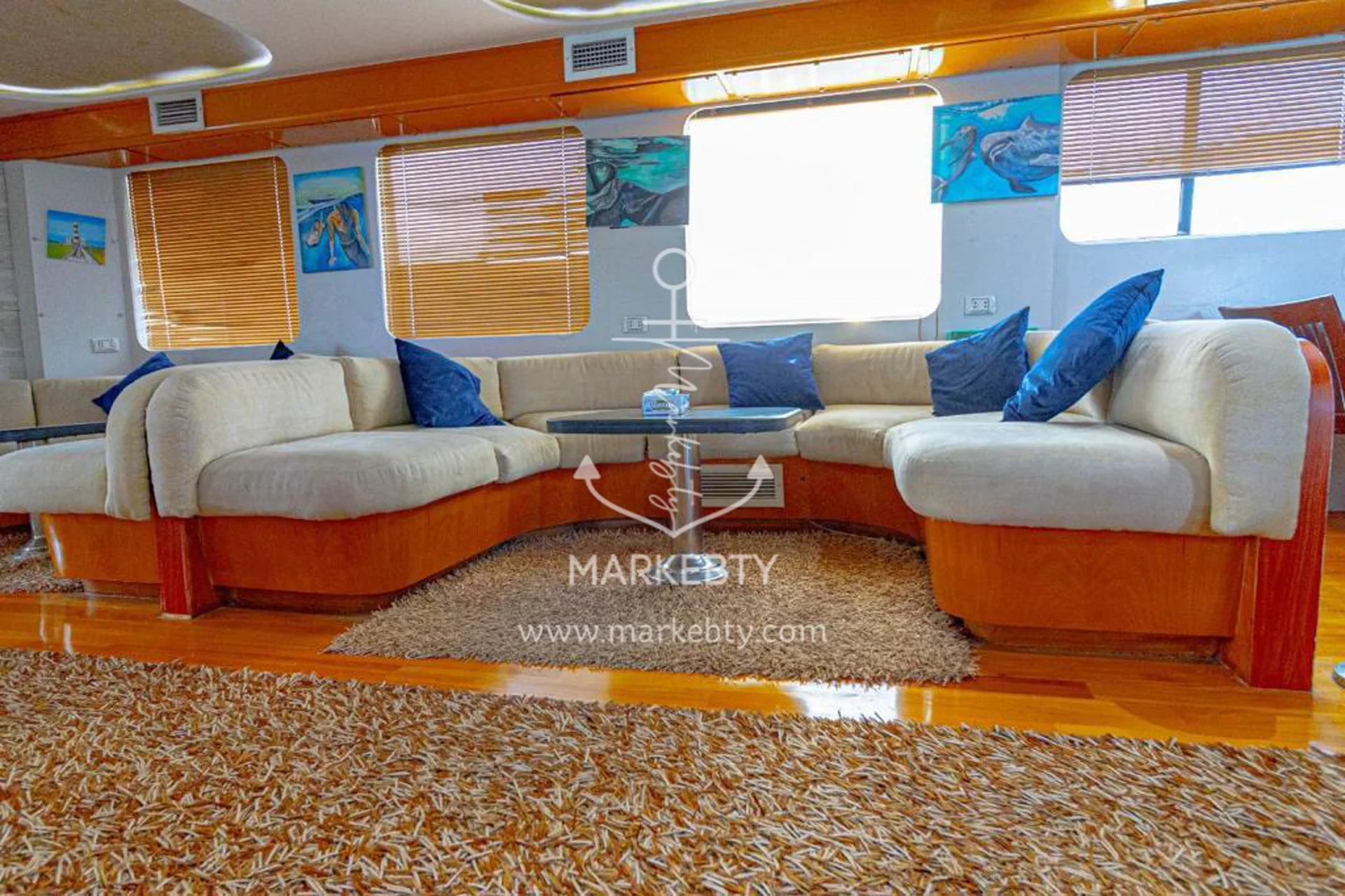 Custom Liveaboard 120