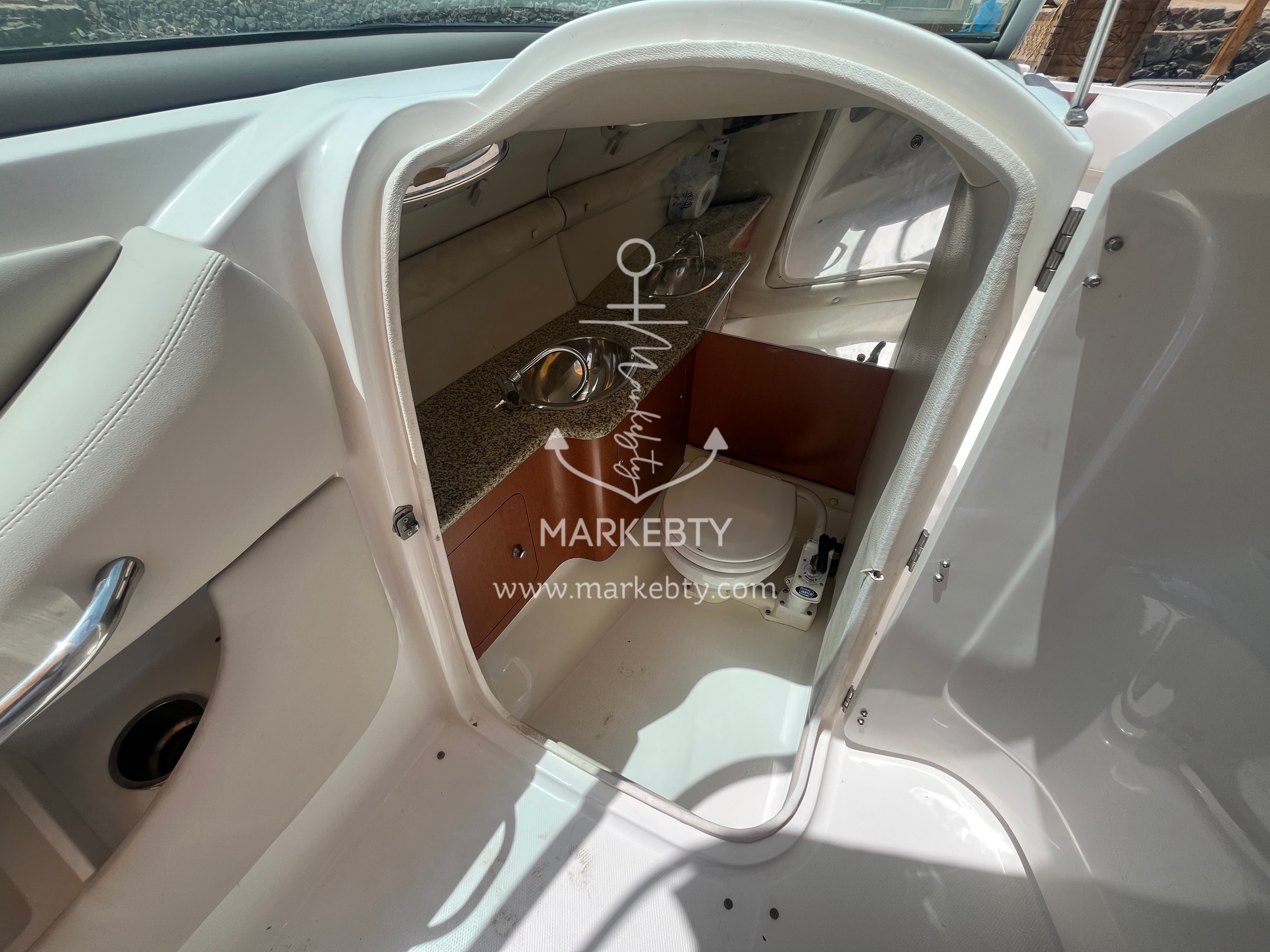 Chaparral 256 SSI